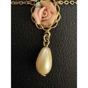 Vintage Victorian Revival Necklace Pink Rose Gold Tone